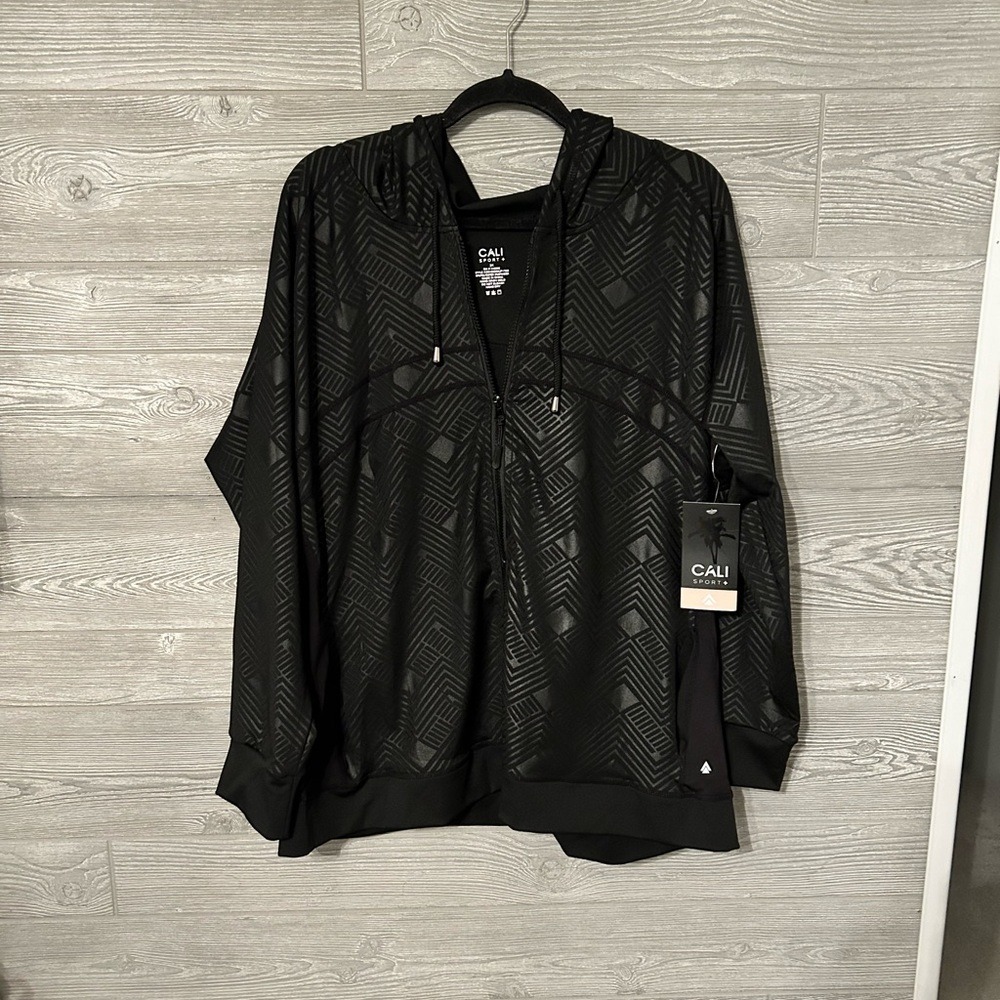 NWT  CALI Black Geometric Women's Hoodie NEW!!